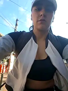 CAROLINE  07 online show from March 15, 2026, 1:17 pm