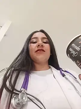 CAROLINE  07 online show from June 6, 2026, 4:44 pm