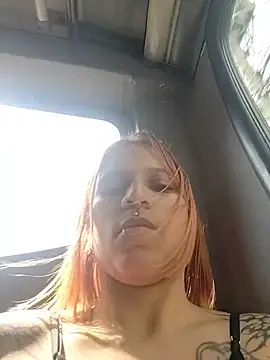 Zoe73  online show from March 6, 2026, 7:32 pm