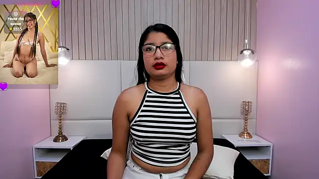 Snapshot of MelanyWayne_ chatting on July 23, 2026, 11:41 am MelanyWayne online show from July 23, 2026, 11:41 am