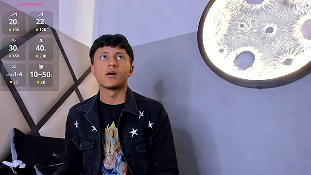 Snapshot of _Leohot_ chatting on October 1, 2025, 3:23 am Leohot online show from October 1, 2025, 3:23 am