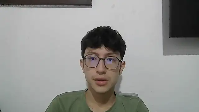 Snapshot of Kevintdx chatting on November 21, 2025, 2:54 am Kevintdx online show from November 21, 2025, 2:54 am