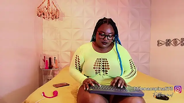 Snapshot of may_storm chatting on November 18, 2025, 3:45 am may storm online show from November 18, 2025, 3:45 am