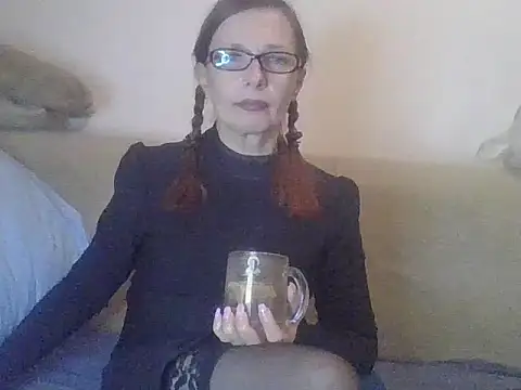 Snapshot of Sweetmurrr chatting on October 19, 2025, 3:18 am Sweetmurrr online show from October 19, 2025, 3:18 am