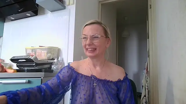 Snapshot of Sweetmurrr chatting on July 28, 2026, 6:09 am Sweetmurrr online show from July 28, 2026, 6:09 am