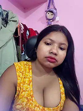 Snapshot of Redchery chatting on June 5, 2026, 6:13 pm Redchery online show from June 5, 2026, 6:13 pm