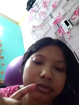 Snapshot of Redchery chatting on July 18, 2026, 1:15 pm Redchery online show from July 18, 2026, 1:15 pm