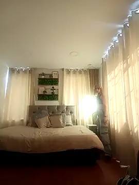 Snapshot of zohet_kriss chatting on October 9, 2025, 2:37 pm zohet kriss online show from October 9, 2025, 2:37 pm