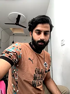 hottestboy03 online show from October 17, 2025, 6:16 am