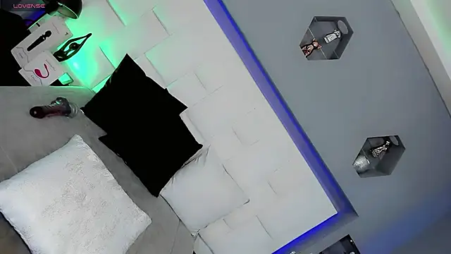 Ariia-janee online show from February 21, 2026, 5:08 am