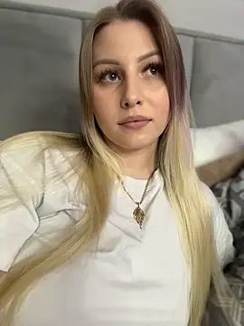 Snapshot of Amy_mit chatting on March 14, 2026, 4:23 pm Amy mit online show from March 14, 2026, 4:23 pm