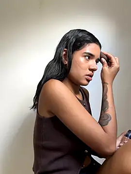 Snapshot of Miagomezx chatting on November 3, 2025, 3:24 pm Miagomezx online show from November 3, 2025, 3:24 pm