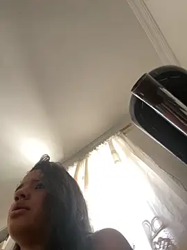 Miagomezx online show from February 17, 2026, 4:24 pm