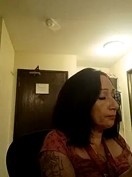 Snapshot of Dirtywhitebitch5150 chatting on November 25, 2025, 5:18 am Dirtywhitebitch5150 online show from November 25, 2025, 5:18 am