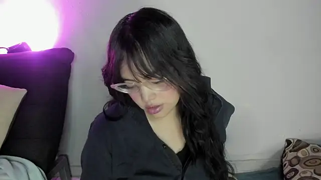 caro lina20 online show from March 5, 2026, 5:31 pm