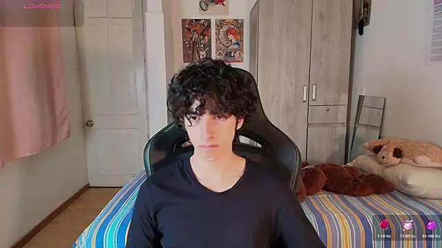 Nude Boy18 online show from April 30, 2026, 4:41 am