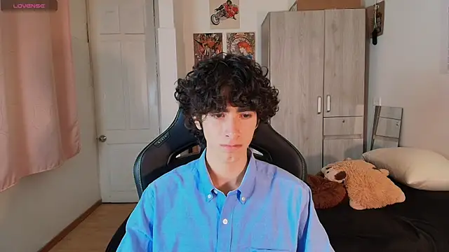 Nude Boy18 online show from May 3, 2026, 11:44 pm