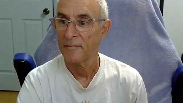 Snapshot of funone1999 chatting on September 28, 2025, 12:16 am funone1999 online show from September 28, 2025, 12:16 am