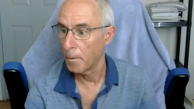 Snapshot of funone1999 chatting on October 10, 2025, 9:03 pm funone1999 online show from October 10, 2025, 9:03 pm