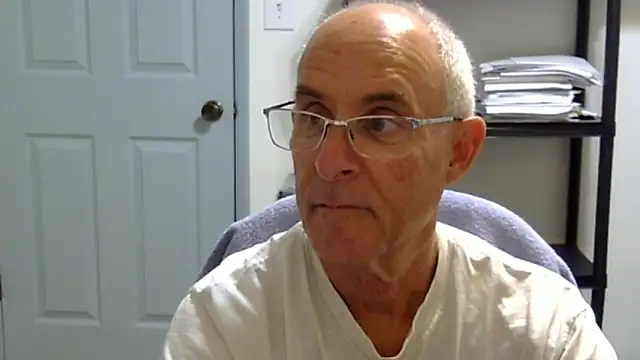 Snapshot of funone1999 chatting on October 19, 2025, 4:46 am funone1999 online show from October 19, 2025, 4:46 am