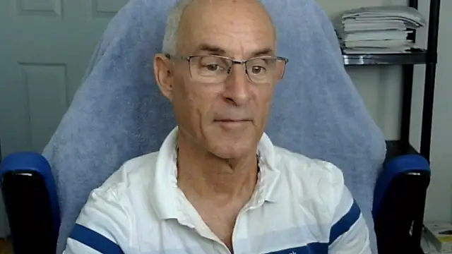 Snapshot of funone1999 chatting on October 21, 2025, 6:52 pm funone1999 online show from October 21, 2025, 6:52 pm