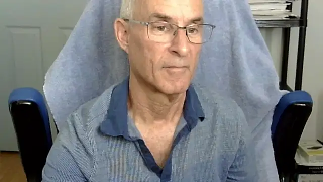 Snapshot of funone1999 chatting on October 22, 2025, 8:30 pm funone1999 online show from October 22, 2025, 8:30 pm