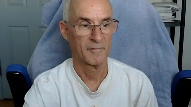 Snapshot of funone1999 chatting on October 24, 2025, 9:22 pm funone1999 online show from October 24, 2025, 9:22 pm