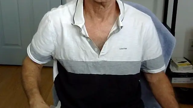 Snapshot of funone1999 chatting on November 3, 2025, 8:32 pm funone1999 online show from November 3, 2025, 8:32 pm