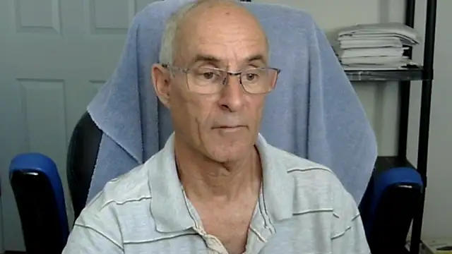 Snapshot of funone1999 chatting on December 3, 2025, 8:07 pm funone1999 online show from December 3, 2025, 8:07 pm