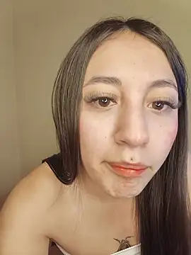 StefaniaFoxx  online show from July 18, 2026, 7:12 am