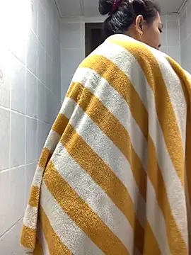 Snapshot of Jake_Chris chatting on November 6, 2025, 5:47 pm Jake Chris online show from November 6, 2025, 5:47 pm