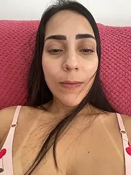 lucioliveira online show from May 4, 2026, 2:35 pm