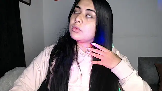 sophiadaza666 online show from June 23, 2026, 4:05 pm