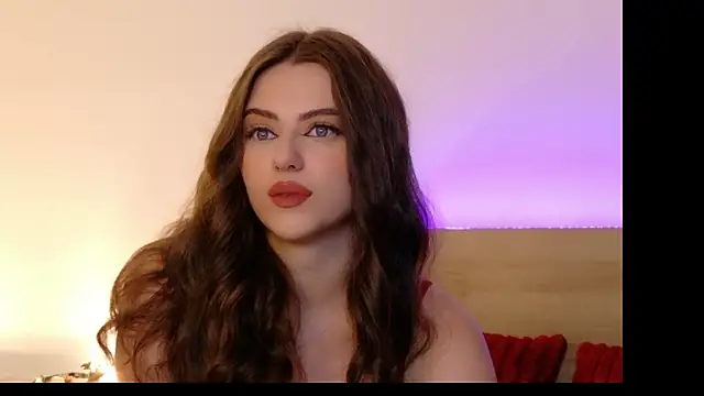 Sienna Voss online show from October 31, 2025, 8:21 pm