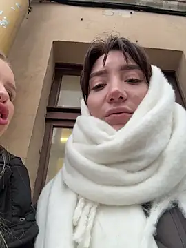 BallerinaCappuccino  online show from December 17, 2025, 9:37 am