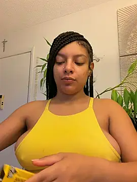 Snapshot of allybluee777 chatting on July 1, 2026, 12:01 am allybluee777 online show from July 1, 2026, 12:01 am
