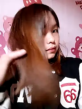 XoiXoi232 online show from November 4, 2025, 1:38 am