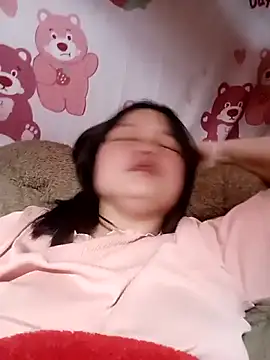 XoiXoi232 online show from February 18, 2026, 3:46 am