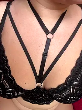 Snapshot of Malika_khalid chatting on September 29, 2025, 6:13 pm Malika khalid online show from September 29, 2025, 6:13 pm