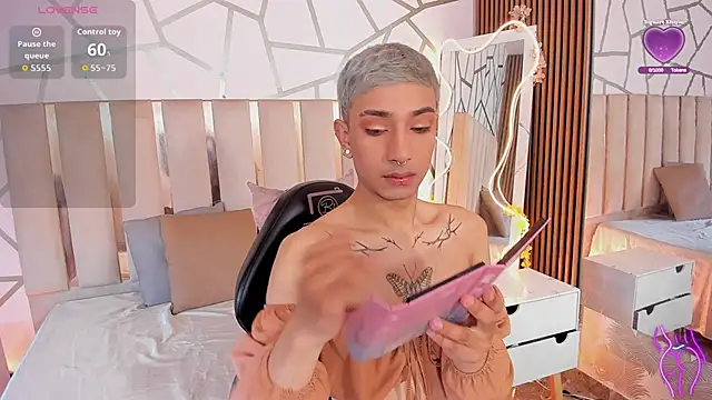 CYRUS TAY online show from April 27, 2026, 12:03 pm