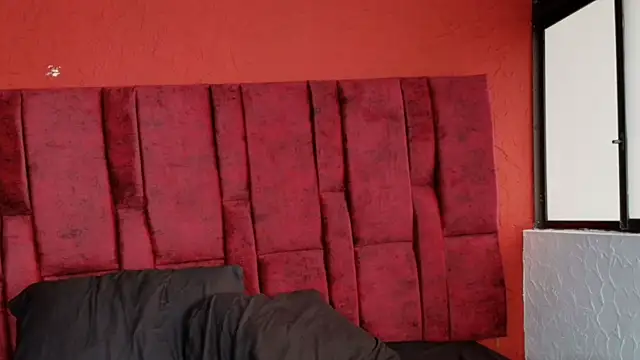 LilithVibe  online show from December 20, 2025, 2:24 pm