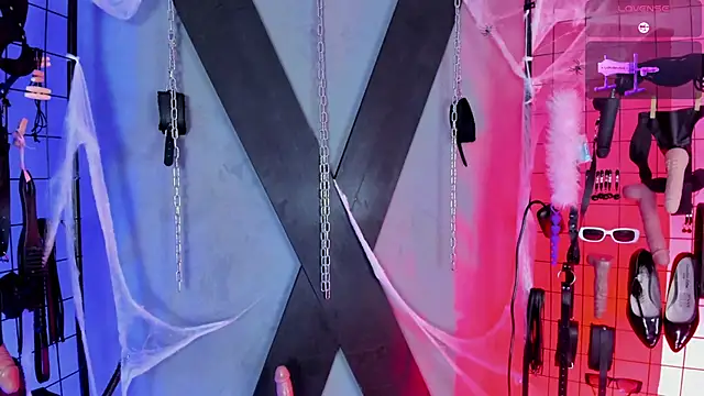 VictoryaLiah BDSM online show from October 24, 2025, 11:06 am