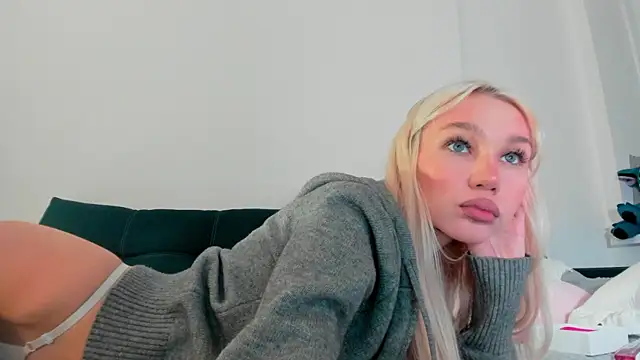 Snapshot of cuteleraay chatting on September 20, 2025, 8:21 pm cuteleraay online show from September 20, 2025, 8:21 pm