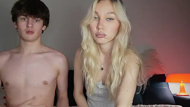 Snapshot of cuteleraay chatting on December 16, 2025, 4:01 pm cuteleraay online show from December 16, 2025, 4:01 pm