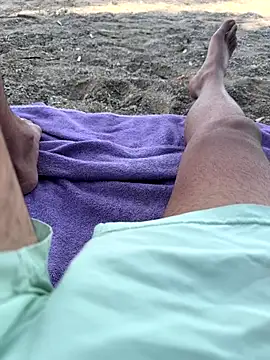 Snapshot of Jonypink10 chatting on November 2, 2025, 12:29 pm Jonypink10 online show from November 2, 2025, 12:29 pm