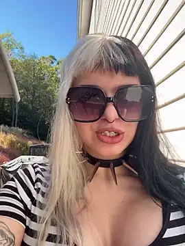 Paige Turner online show from October 6, 2025, 6:16 pm