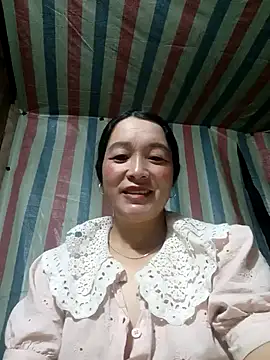 Snapshot of Bliss_rose chatting on September 30, 2025, 11:32 pm Bliss rose online show from September 30, 2025, 11:32 pm