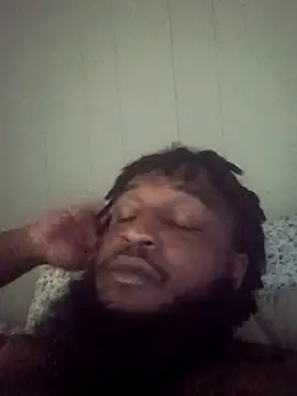 Snapshot of Longthickdick33 chatting on September 25, 2025, 9:35 am Longthickdick33 online show from September 25, 2025, 9:35 am