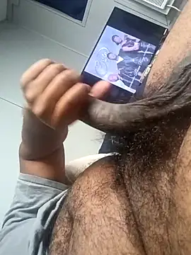 Snapshot of Longthickdick33 chatting on November 2, 2025, 7:22 am Longthickdick33 online show from November 2, 2025, 7:22 am