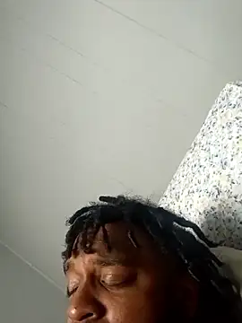 Snapshot of Longthickdick33 chatting on November 11, 2025, 8:36 am Longthickdick33 online show from November 11, 2025, 8:36 am